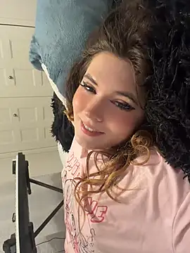 cutypiefull online show from July 24, 2026, 1:36 am