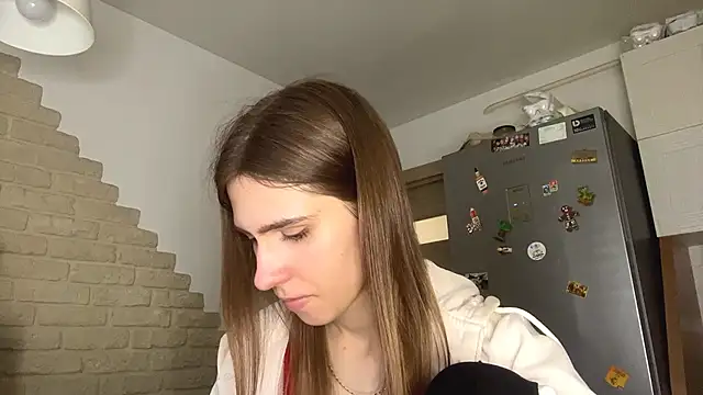 ZaraGuyette online show from June 16, 2026, 5:04 pm