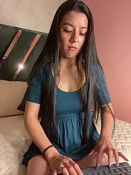 Megan pink18 online show from June 18, 2026, 4:24 am