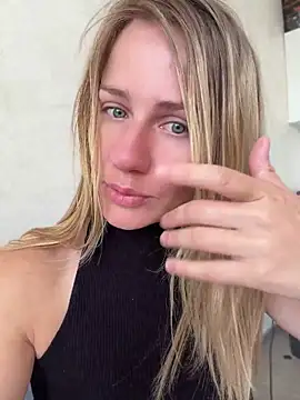 AnnaMist  online show from July 12, 2026, 2:57 am