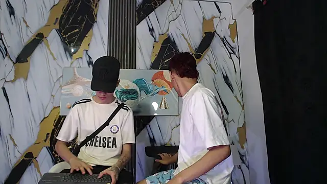 KING LOVERS1 online show from June 12, 2026, 1:21 pm