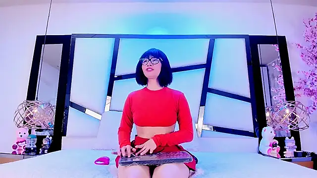 Manelykswift online show from June 1, 2026, 9:16 pm