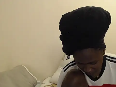 hyacinth b online show from June 7, 2026, 6:39 am