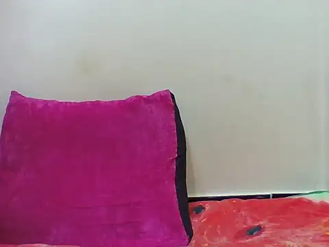 Sexyhotgal5 online show from June 11, 2026, 6:17 pm