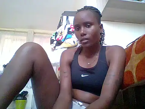 kiki8390 online show from June 15, 2026, 1:46 pm