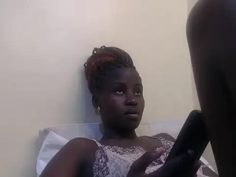 Sexxy-skinny online show from June 12, 2026, 12:26 pm