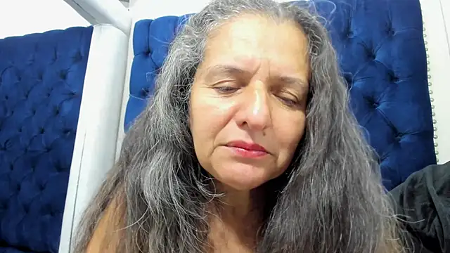 AlondraSosa online show from July 15, 2026, 12:32 pm