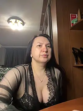 Snapshot of EvaBeautyXxX chatting on June 17, 2026, 8:32 pm EvaBeautyXxX online show from June 17, 2026, 8:32 pm