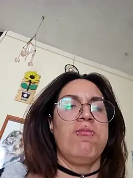 Karengenesisx online show from June 11, 2026, 4:16 pm