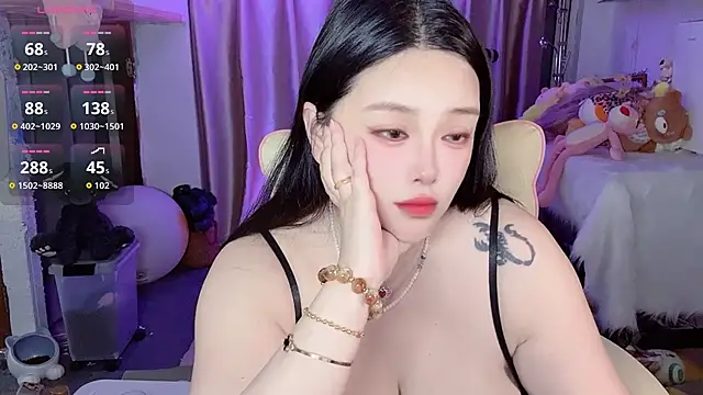 jiuer668 online show from July 23, 2026, 3:21 pm