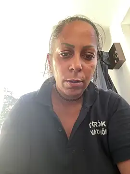 wildfarmbabe online show from July 5, 2026, 4:19 am