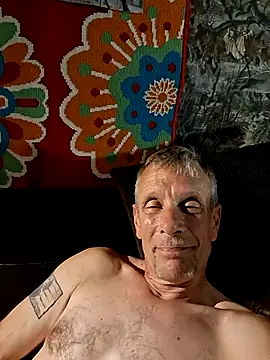 Snapshot of truckdawg2023 chatting on July 7, 2026, 8:51 am truckdawg2023 online show from July 7, 2026, 8:51 am