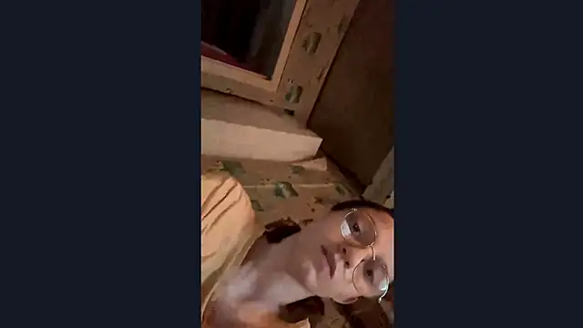 Snapshot of SparkleJebb chatting on June 24, 2026, 6:29 pm SparkleJebb online show from June 24, 2026, 6:29 pm