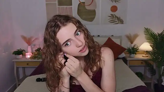 Snapshot of TayloryStar chatting on June 30, 2026, 8:04 am TayloryStar online show from June 30, 2026, 8:04 am
