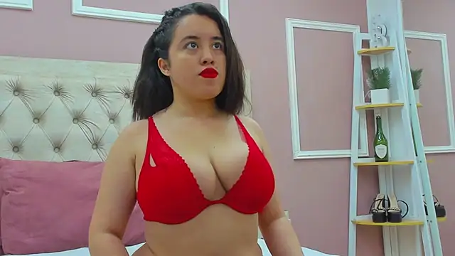 nia taylorX online show from June 6, 2026, 8:24 pm