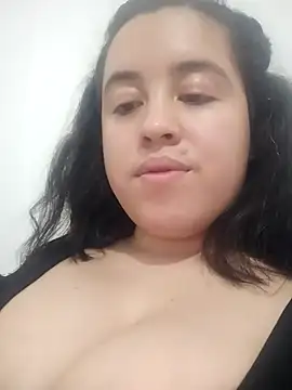 nia taylorX online show from June 15, 2026, 4:47 am