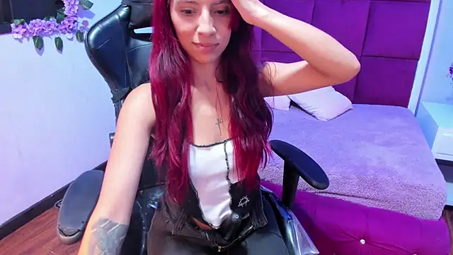 NinaaXXX  online show from June 11, 2026, 10:19 pm