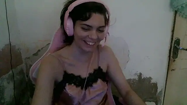 Angel Ristoww online show from June 22, 2026, 5:21 pm
