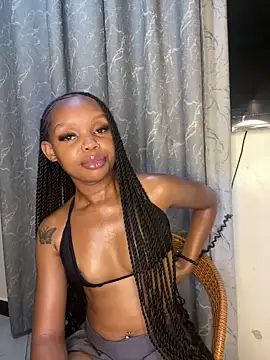 Snapshot of sexyie_caramel chatting on June 20, 2026, 6:44 pm sexyie caramel online show from June 20, 2026, 6:44 pm
