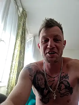 Snapshot of swissguy007 chatting on May 24, 2026, 7:02 am swissguy007 online show from May 24, 2026, 7:02 am
