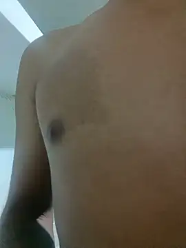 Elyxir04 online show from July 10, 2026, 1:58 pm