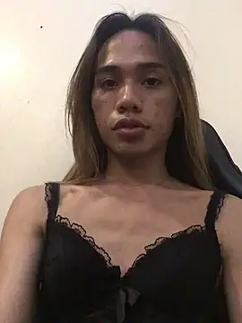 hugecock kate online show from June 25, 2026, 2:00 am