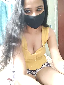 Amrita Thakur01 online show from June 4, 2026, 6:19 am
