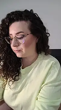 Elissa Floyd   online show from May 23, 2026, 5:12 am