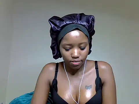 Pretty kitty48 online show from July 15, 2026, 12:27 am