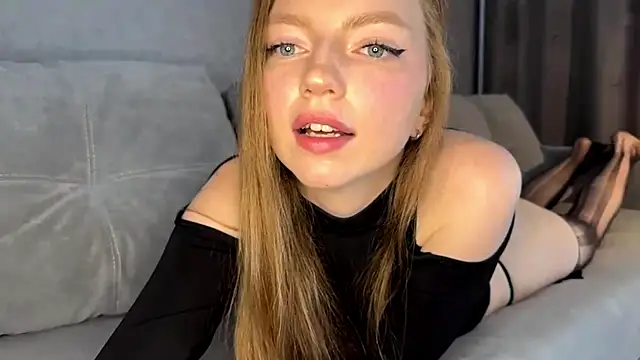Auroralgnis online show from June 21, 2026, 6:16 am