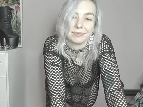 velvetanne online show from July 27, 2026, 6:31 am