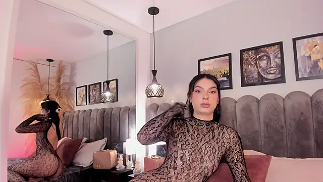 alice lodge  online show from July 3, 2026, 3:46 am