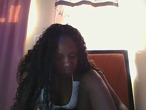Snapshot of Ellaa_doll chatting on July 13, 2026, 1:47 pm Ellaa doll online show from July 13, 2026, 1:47 pm