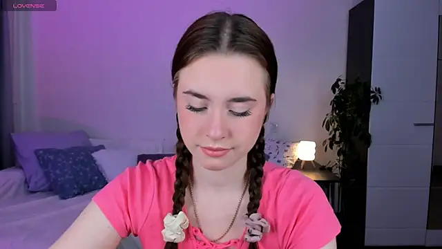 Lilit Dream online show from June 15, 2026, 3:20 am