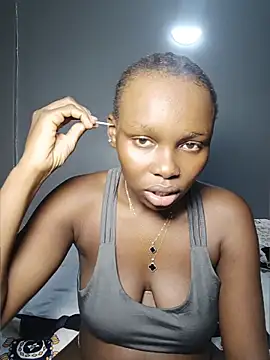 Snapshot of Sexymaurine chatting on June 7, 2026, 7:56 am Sexymaurine online show from June 7, 2026, 7:56 am
