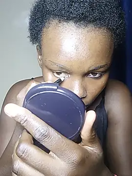 Snapshot of Sexymaurine chatting on July 13, 2026, 9:50 pm Sexymaurine online show from July 13, 2026, 9:50 pm