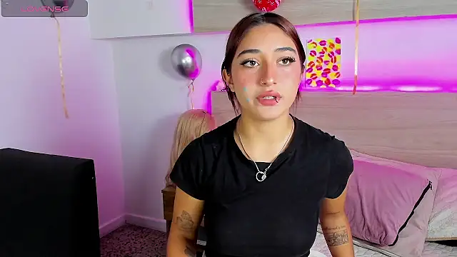 Nina-Mars online show from August 4, 2026, 3:03 pm