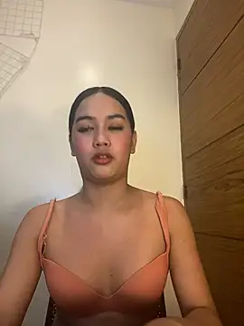 sexyasiancock yllana online show from June 29, 2026, 1:22 pm