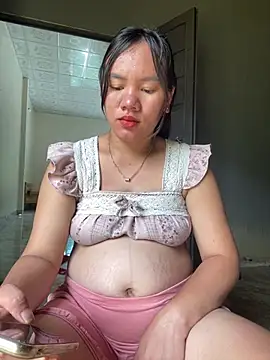 Snapshot of Suki-love chatting on June 16, 2026, 7:11 am Suki-love online show from June 16, 2026, 7:11 am