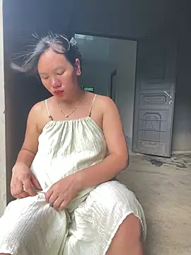 Snapshot of Suki-love chatting on July 5, 2026, 7:37 am Suki-love online show from July 5, 2026, 7:37 am
