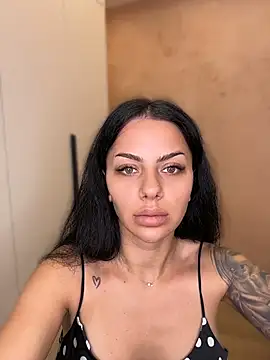 Ivy Trixx online show from June 25, 2026, 3:27 pm