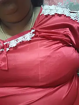 geetha431 online show from June 14, 2026, 6:32 pm