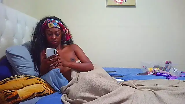 Prettylondond online show from July 17, 2026, 12:34 pm