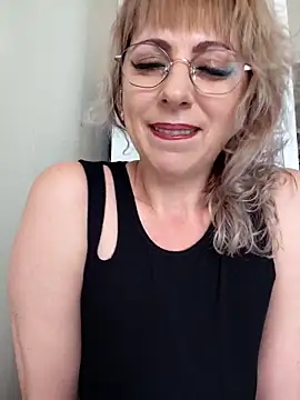 Snapshot of Kitty-MEOWW chatting on May 26, 2026, 8:54 am Kitty-MEOWW online show from May 26, 2026, 8:54 am