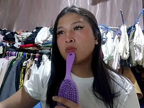 sexyysophia777 online show from June 28, 2026, 4:24 pm