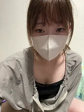 mei room online show from August 4, 2026, 4:20 pm