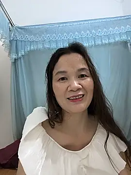 Lye lovely online show from June 2, 2026, 12:40 pm