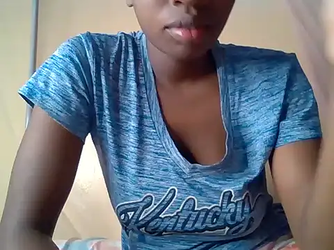 aliana082169 online show from July 22, 2026, 3:48 pm