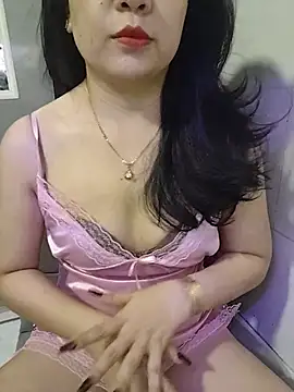 Snapshot of Myry_sweet chatting on July 24, 2026, 7:34 pm Myry sweet online show from July 24, 2026, 7:34 pm