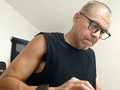 Gaceru01006 online show from June 19, 2026, 2:54 pm